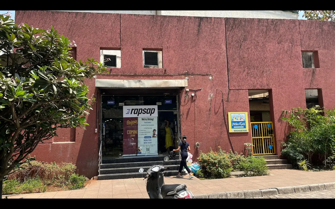 rapsap storefront at Lodha Gold